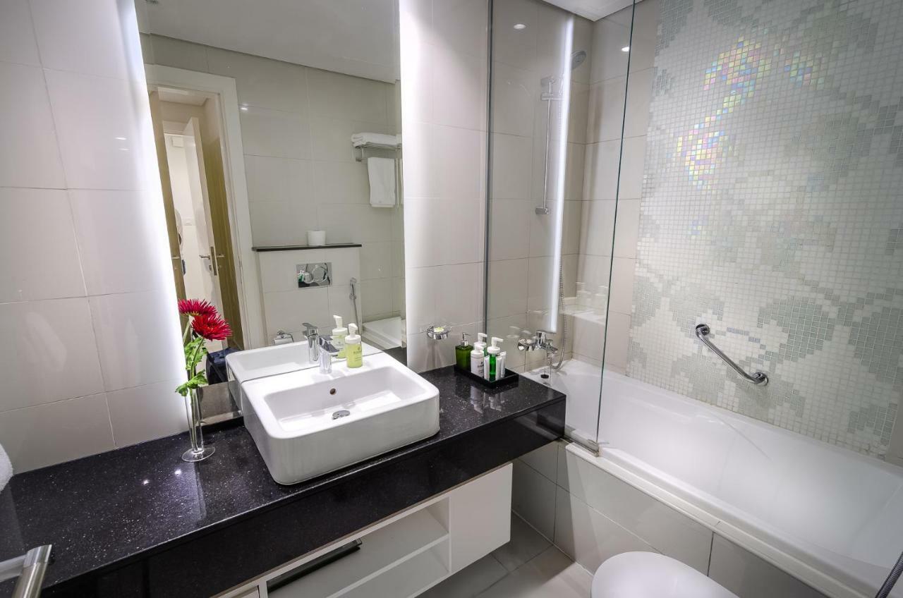 Waterfront Downtown- Damac Maison Canal View Dubaj Zewnętrze zdjęcie